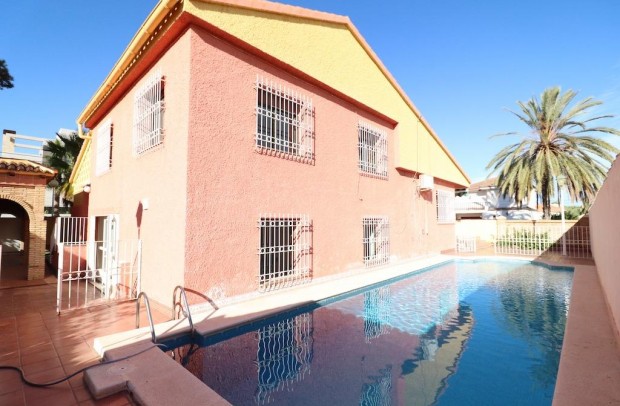Detached House / Villa - Resale - Cabo Roig - MUY CERCA DE LA PLAYA
